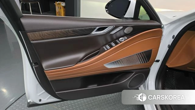 Genesis Electrified G80 (RG3) id 4958891 из Кореи 16