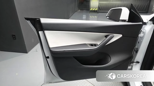Tesla Model Y id 5022948 из Кореи 16
