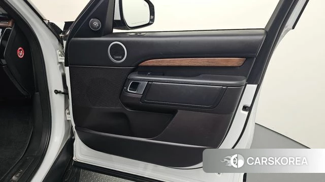 Land Rover Discovery 5 id 4960335 из Кореи 16