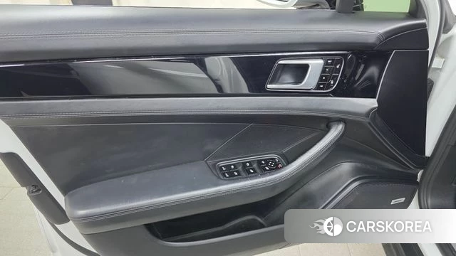 Porsche Panamera (971) id 5004664 из Кореи 16