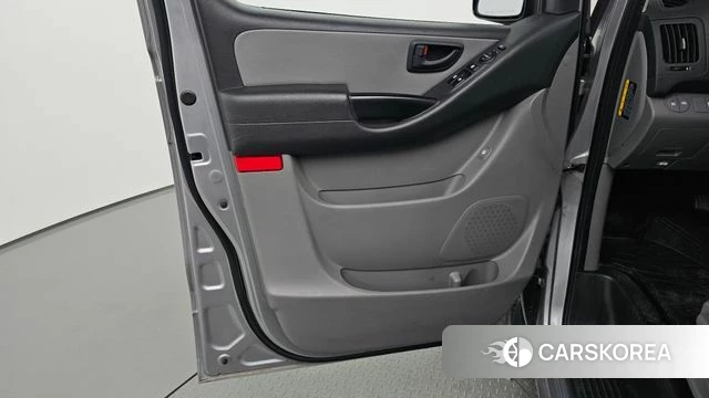 Hyundai The New Grand Starex id 5029161 из Кореи 16