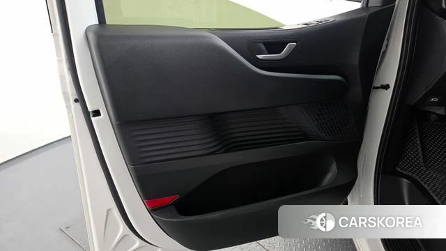 Hyundai Staria id 4980147 из Кореи 16