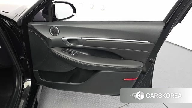 Hyundai Sonata D Edge Hybrid (DN8) id 4762457 из Кореи 16