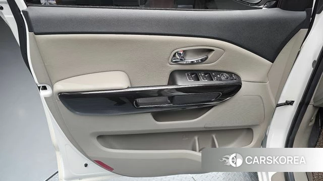 Kia The New Carnival id 5041655 из Кореи 16