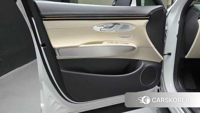 Genesis GV70 id 4941311 из Кореи 16