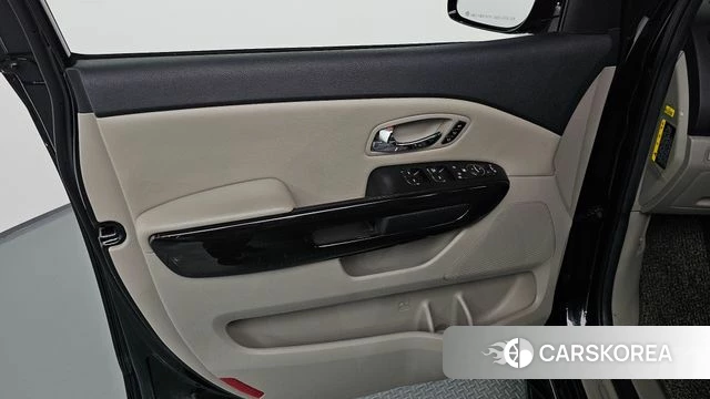 Kia The New Carnival id 4953094 из Кореи 16