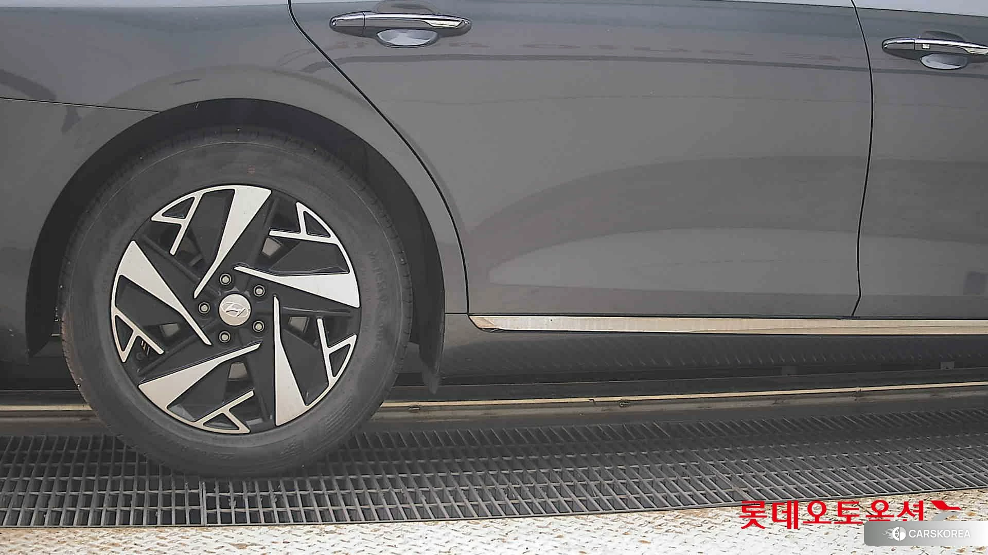 Hyundai Grandeur Hybrid id 4990061 из Кореи 16