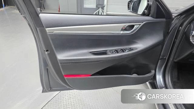 Hyundai The New Grandeur IG Hybrid id 5002642 из Кореи 16