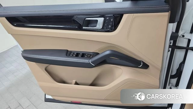Porsche Cayenne (PO536) id 4905144 из Кореи 16