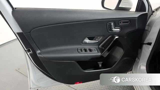 Mercedes-Benz A-Class W177 id 4943731 из Кореи 16