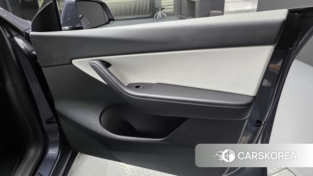 Tesla Model Y id 5047014 из Кореи 16