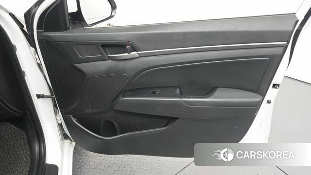 Hyundai Avante AD id 4960283 из Кореи 16