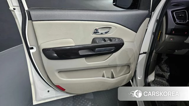 Kia The New Carnival id 4978251 из Кореи 16