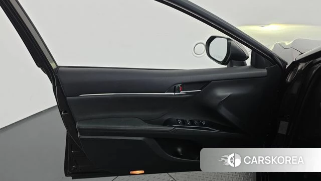 Toyota Camry (XV70) id 4882425 из Кореи 16