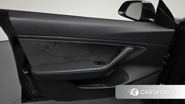 Tesla Model 3 id 4936758 из Кореи 16