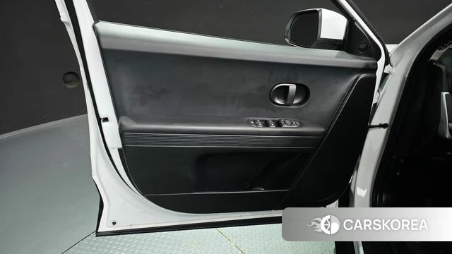 Hyundai The New Ionic 5 id 5039337 из Кореи 16