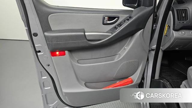 Hyundai The New Grand Starex id 4764420 из Кореи 16