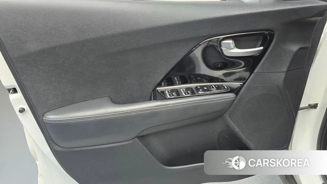 Kia Niro id 5014129 из Кореи 16