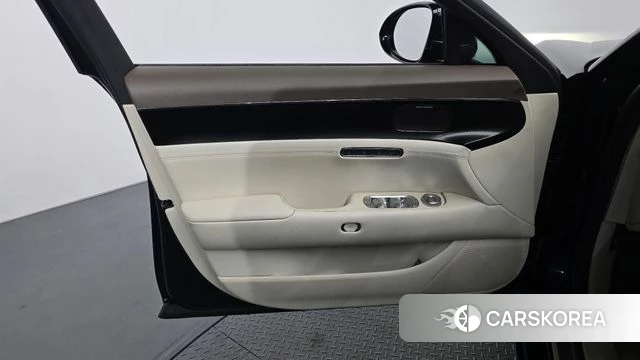 Genesis G90 (RS4) id 4941963 из Кореи 16