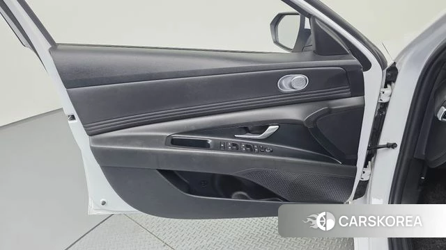 Hyundai The New Avante (CN7) id 4996361 из Кореи 16