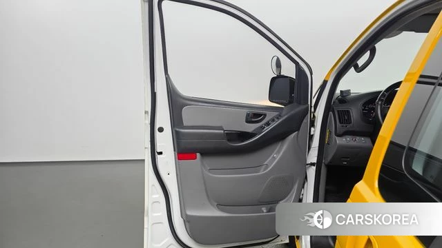 Hyundai The New Grand Starex id 5018995 из Кореи 16