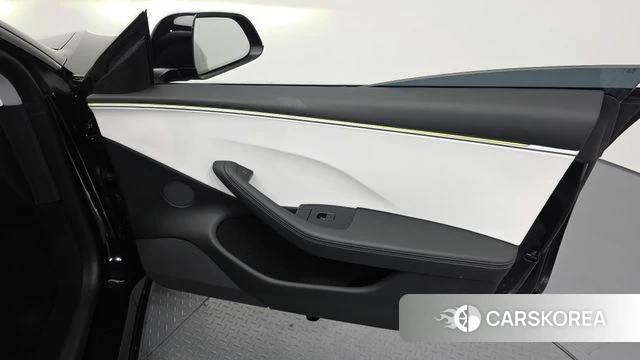 Tesla Model 3 id 4995876 из Кореи 16