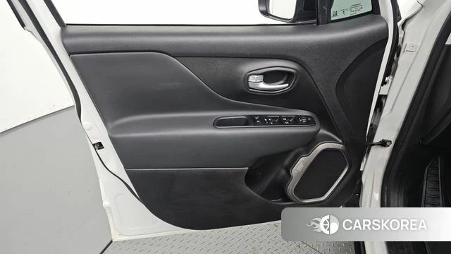 Jeep Renegade id 4941593 из Кореи 16