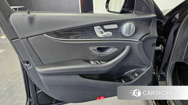 Mercedes-Benz E-Class W213 id 5023463 из Кореи 16