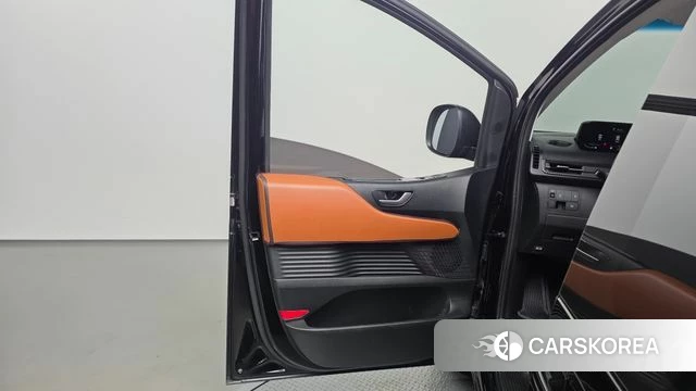 Hyundai Staria id 4990392 из Кореи 16