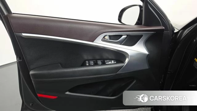 Genesis G70 id 5036072 из Кореи 16