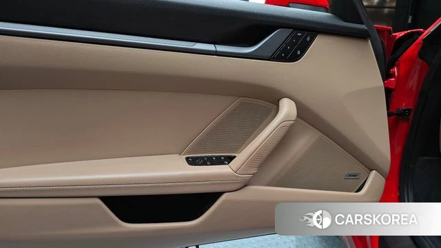 Porsche 911(992) id 4991948 из Кореи 16