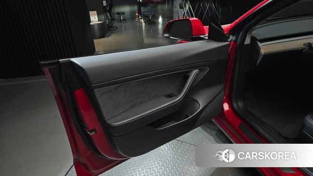 Tesla Model 3 id 4736653 из Кореи 16