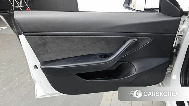 Tesla Model 3 id 4697931 из Кореи 16
