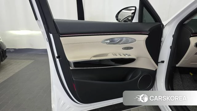 Genesis GV70 id 4990748 из Кореи 16