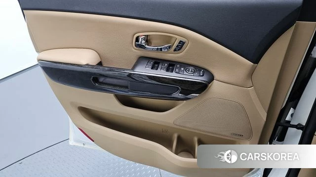Kia The New Carnival id 5013810 из Кореи 16