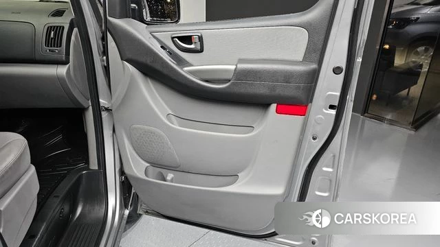 Hyundai The New Grand Starex id 5018376 из Кореи 16