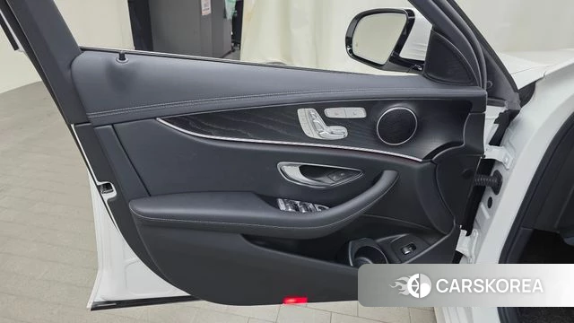 Mercedes-Benz E-Class W213 id 4975572 из Кореи 16