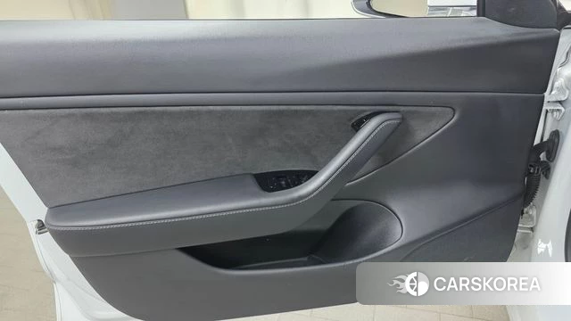 Tesla Model 3 id 4977255 из Кореи 16
