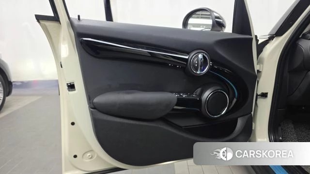 Mini Cooper S id 4987888 из Кореи 16