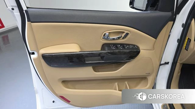 Kia The New Carnival id 5048289 из Кореи 16