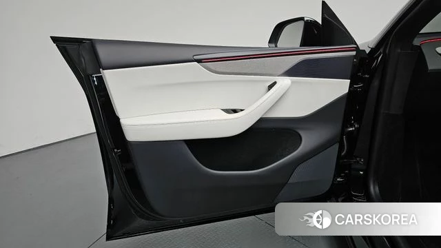 Tesla Model Y id 4990135 из Кореи 16