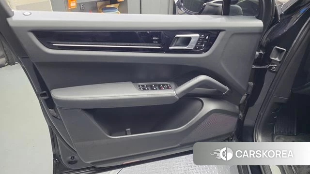 Porsche Cayenne (PO536) id 4224300 из Кореи 16
