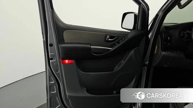 Hyundai The New Grand Starex id 4727097 из Кореи 16