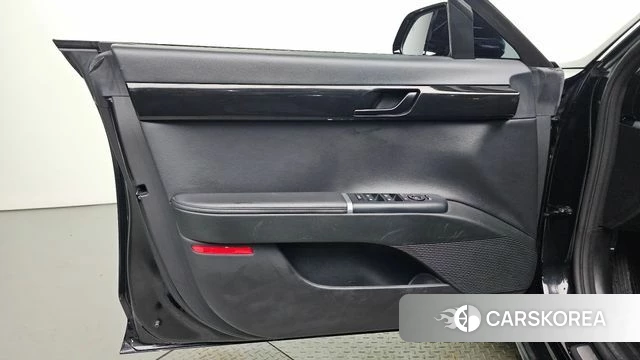 Hyundai Grandeur Hybrid (GN7) id 4996504 из Кореи 16
