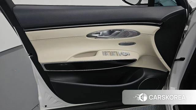 Genesis GV70 id 4997280 из Кореи 16