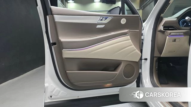 Genesis GV80 id 4941623 из Кореи 16