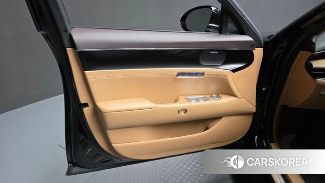 Genesis G90 (RS4) id 4976484 из Кореи 16