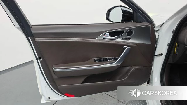 Kia Stinger id 5013947 из Кореи 16