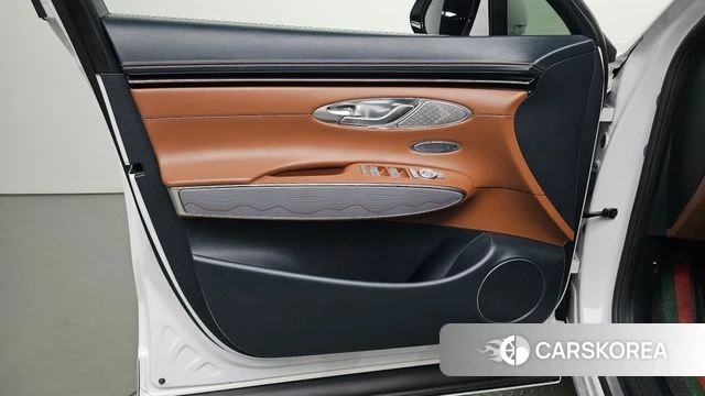 Genesis GV70 id 4980767 из Кореи 16