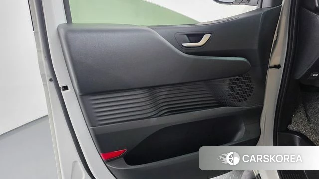 Hyundai Staria id 5001549 из Кореи 16